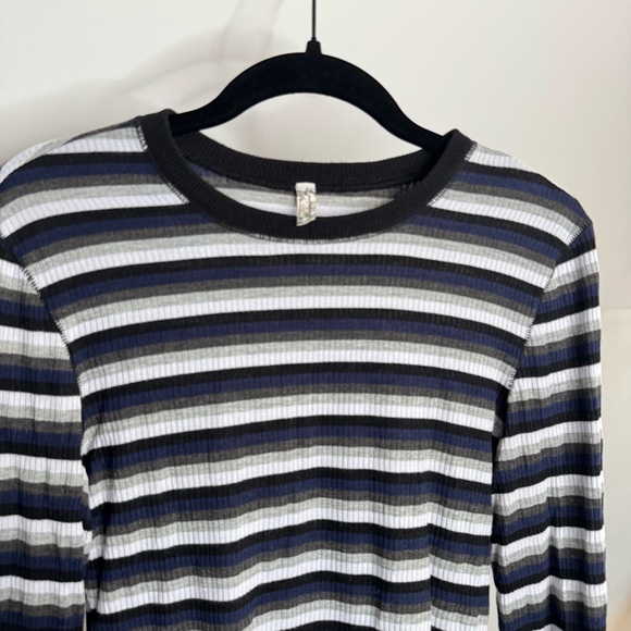Free People Good On You Knit Blue and White Striped Long Sleeve Tee Top Women M - Picture 5 of 10
